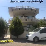 Altinkumda 12 Kisilik Oezel Havuzlu Villa Didim