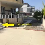 Kamp alanı Altinkumda 12 Kisilik Oezel Havuzlu Villa