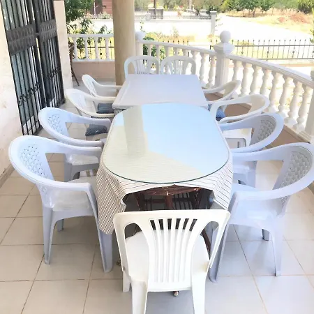 Kamp alanı Altinkumda 12 Kisilik Oezel Havuzlu Villa