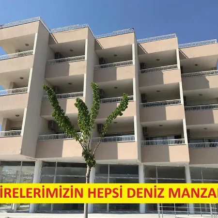 Altinkumda 12 Kisilik Oezel Havuzlu Villa *