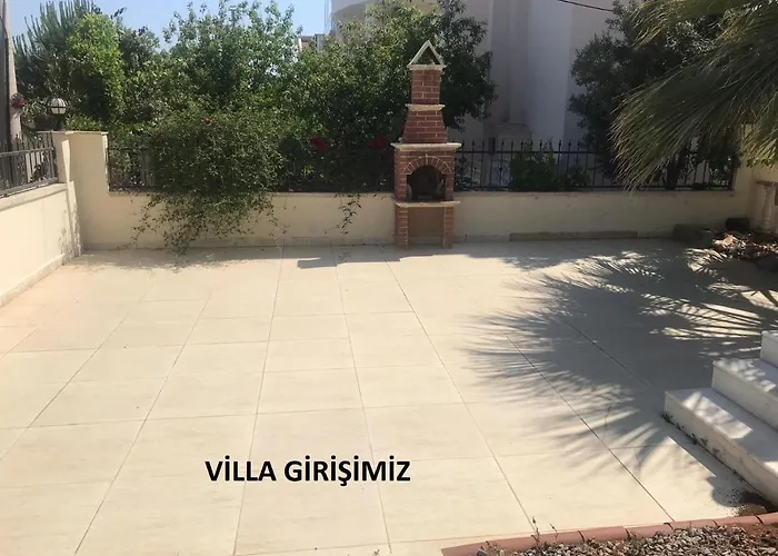 With Private Pool In Altinkum Didim