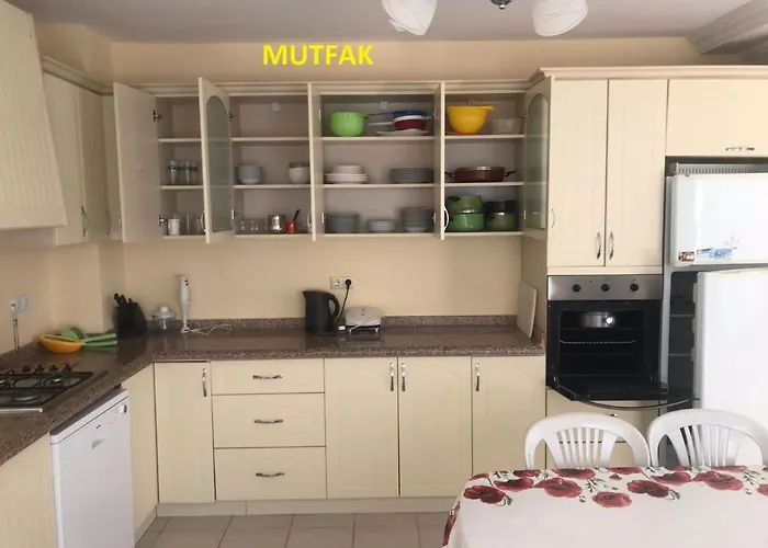 Campsite With Private Pool In Altinkum Didim