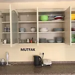 אתר קמפינג Altinkumda 12 Kisilik Oezel Havuzlu Villa *