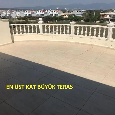 Camping Altinkumda 12 Kisilik Oezel Havuzlu Villa *