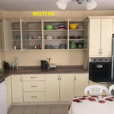 Camping Altinkumda 12 Kisilik Oezel Havuzlu Villa Didim